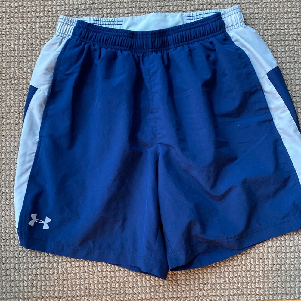 Under Armour Men’s Loose Fit Shorts Size M